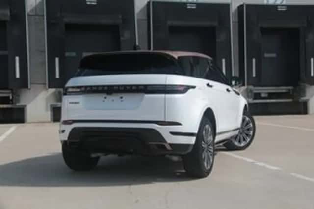 Land Rover Range Rover Evoque (2026) thumbnail 3