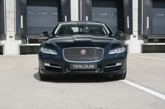 Jaguar XJ (2019) thumbnail 5