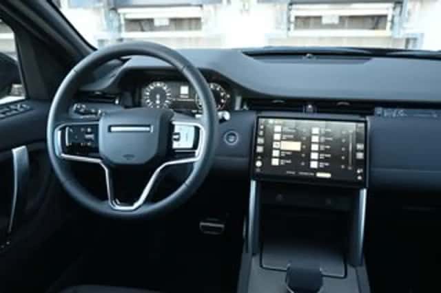 Land Rover Discovery Sport (2026) thumbnail 6