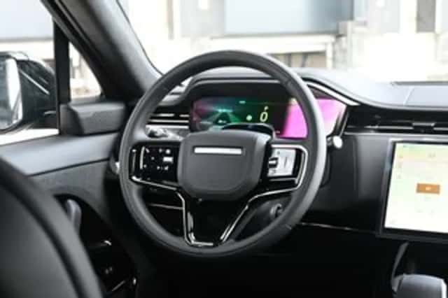 Land Rover Range Rover Sport (2026) thumbnail 6