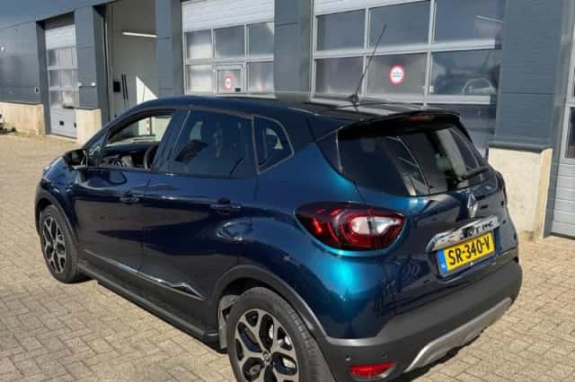 Renault Captur (2018) thumbnail 3