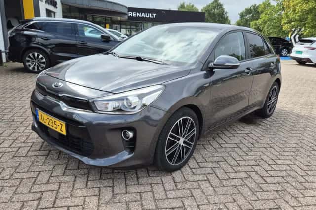 Kia Rio (2019) thumbnail 2