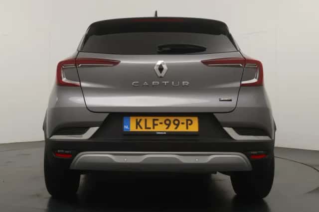 Renault Captur (2024) thumbnail 4