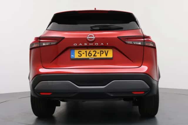 Nissan Qashqai (2023) thumbnail 4