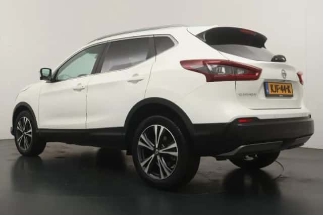 Nissan Qashqai (2021) thumbnail 3