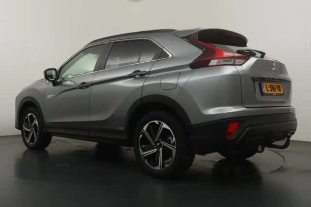 Mitsubishi Eclipse Cross (2021) thumbnail 3