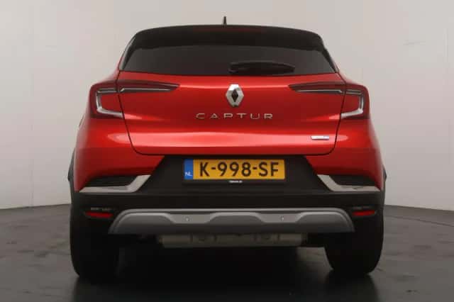 Renault Captur (2021) thumbnail 4