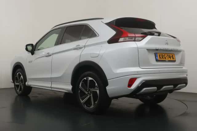 Mitsubishi Eclipse Cross (2022) thumbnail 3
