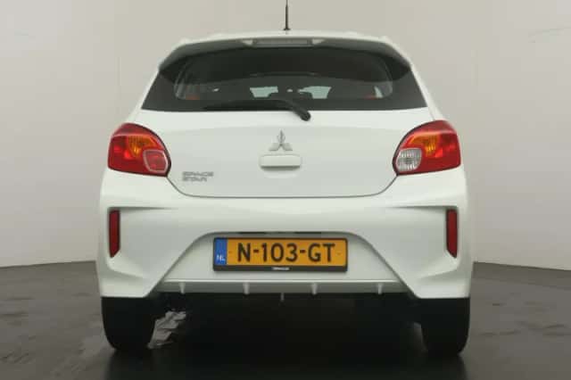 Mitsubishi Space Star (2021) thumbnail 4