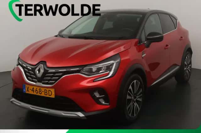 Renault Captur (2023) thumbnail 1