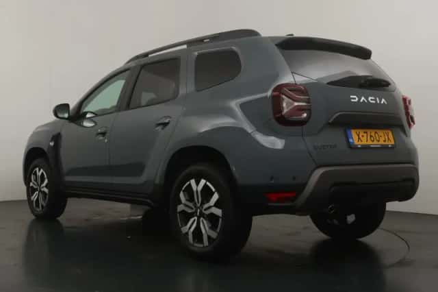 Dacia Duster (2023) thumbnail 3