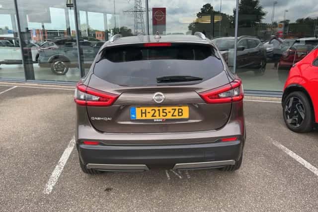 Nissan Qashqai (2020) thumbnail 4