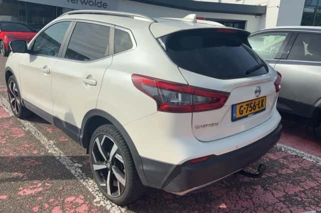 Nissan Qashqai (2019) thumbnail 3