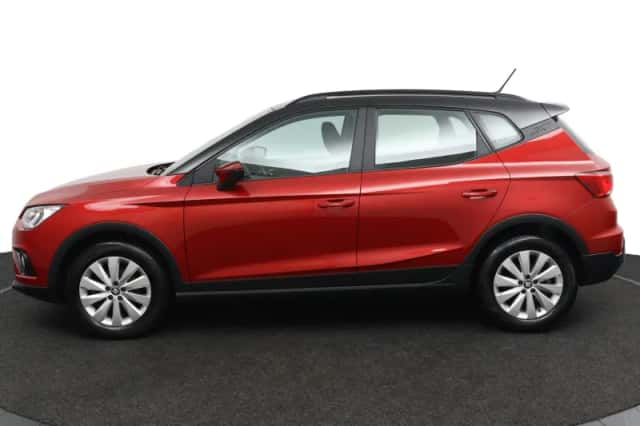 SEAT Arona (2021) thumbnail 2