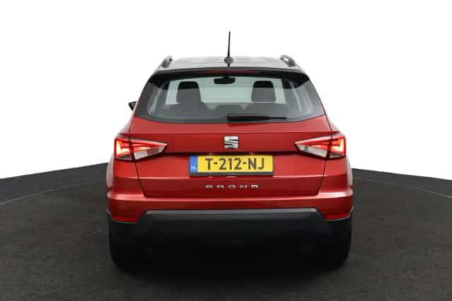 SEAT Arona (2021) thumbnail 4