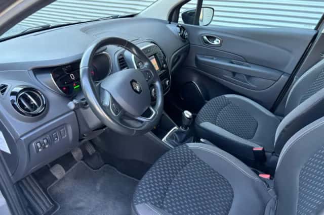 Renault Captur (2019) thumbnail 6