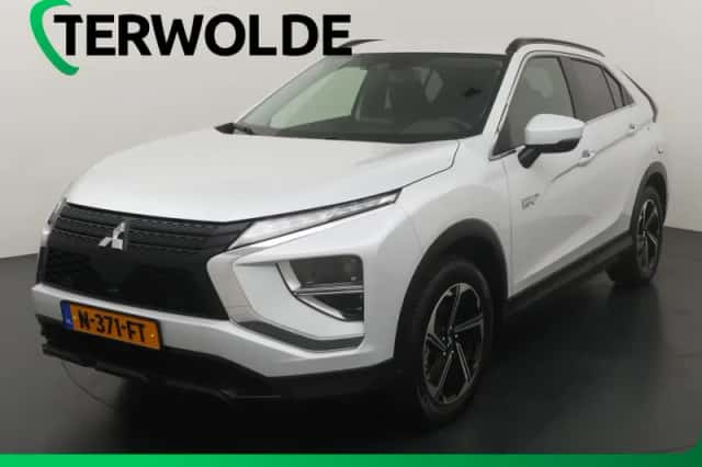 Mitsubishi Eclipse Cross (2021) thumbnail 1