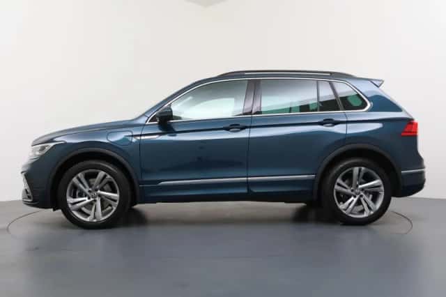 Volkswagen Tiguan (2023) thumbnail 2