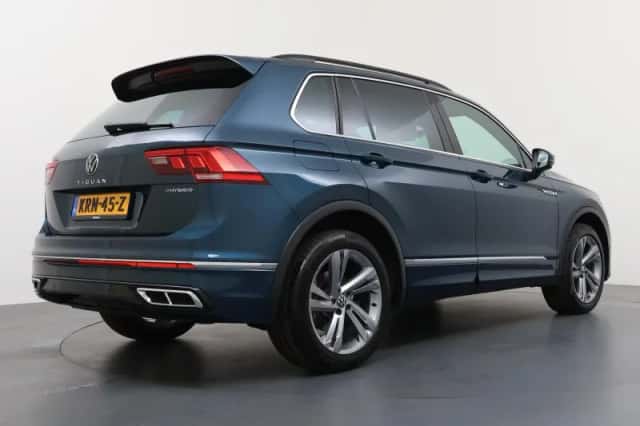 Volkswagen Tiguan (2023) thumbnail 5