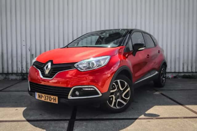Renault Captur (2017) thumbnail 2