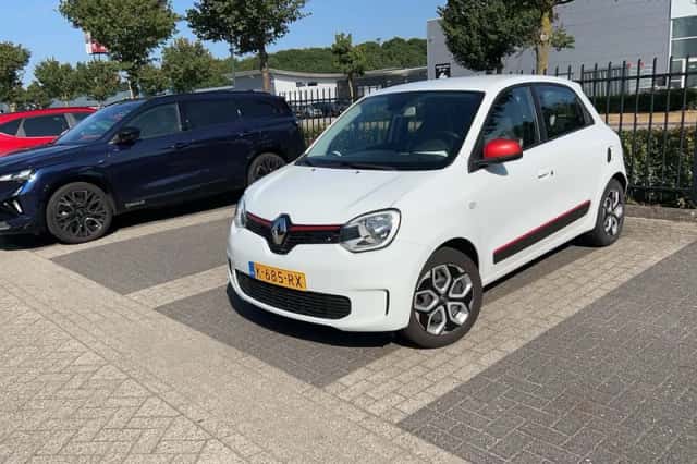 Renault Twingo (2021) thumbnail 2
