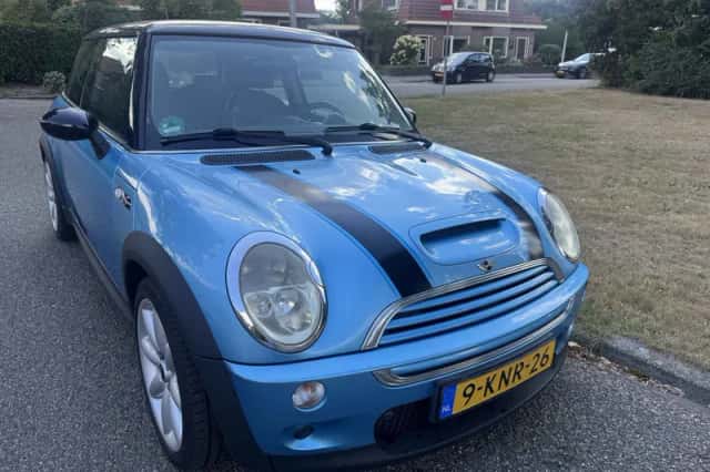 MINI Cooper S (2004) thumbnail 5