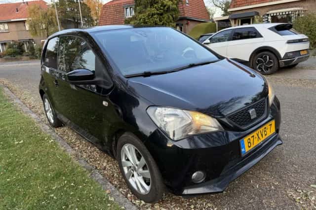 SEAT Mii (2012) thumbnail 6