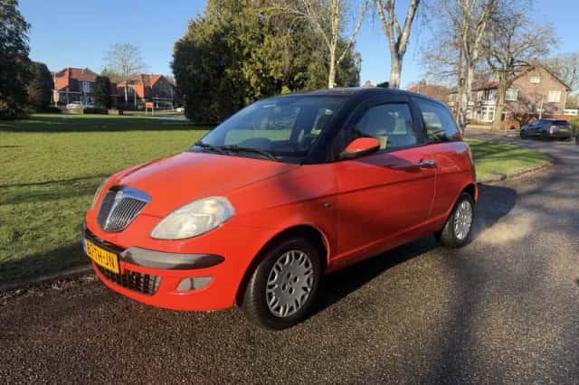 Lancia Ypsilon (2006) thumbnail 2