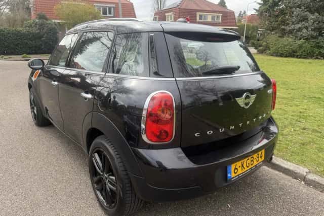 MINI Countryman (2013) thumbnail 3