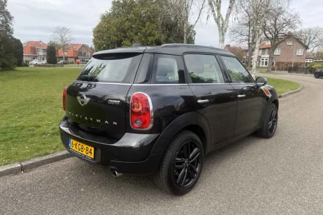 MINI Countryman (2013) thumbnail 5