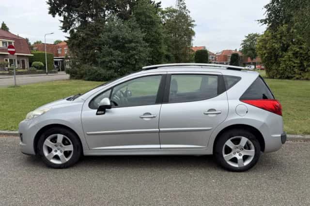 Peugeot 207 (2009) thumbnail 2