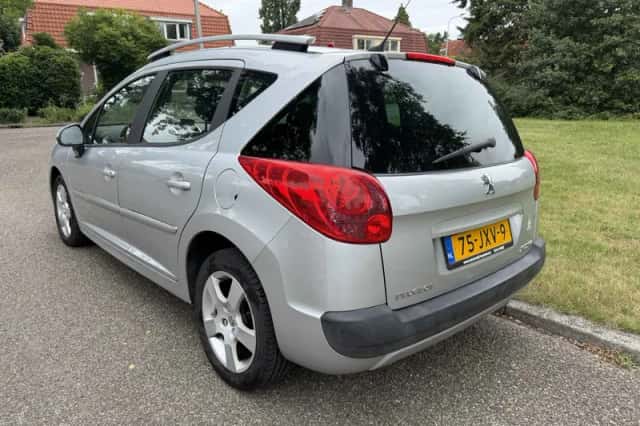 Peugeot 207 (2009) thumbnail 3