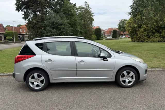 Peugeot 207 (2009) thumbnail 6