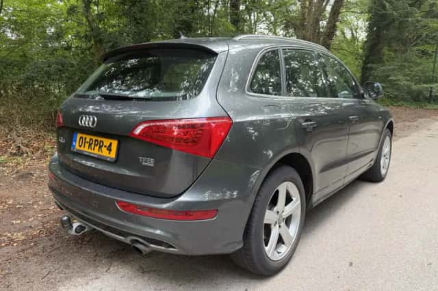 Audi Q5 (2011) thumbnail 4