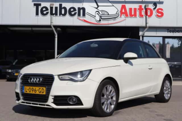 Audi A1 (2011) thumbnail 1
