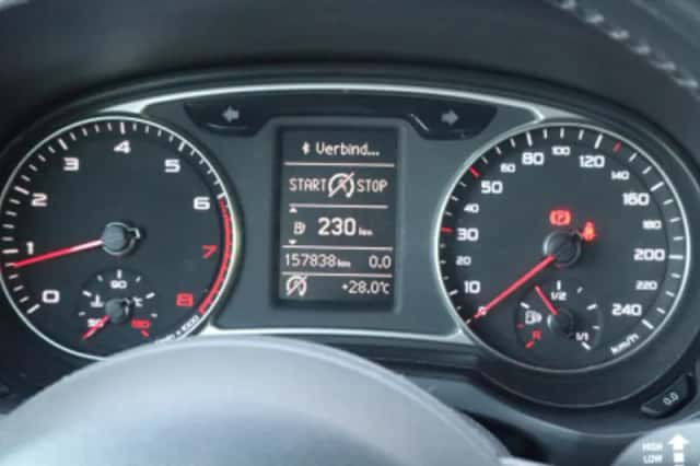 Audi A1 (2011) thumbnail 4