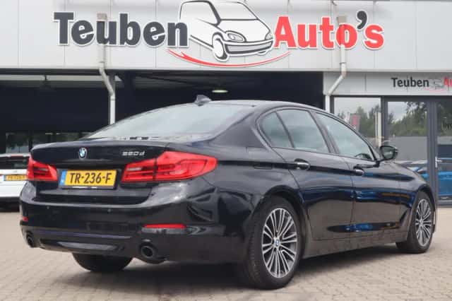 BMW 5-Serie (2018) thumbnail 2