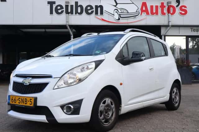 Chevrolet Spark (2011) thumbnail 1