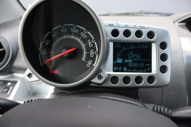 Chevrolet Spark (2011) thumbnail 6