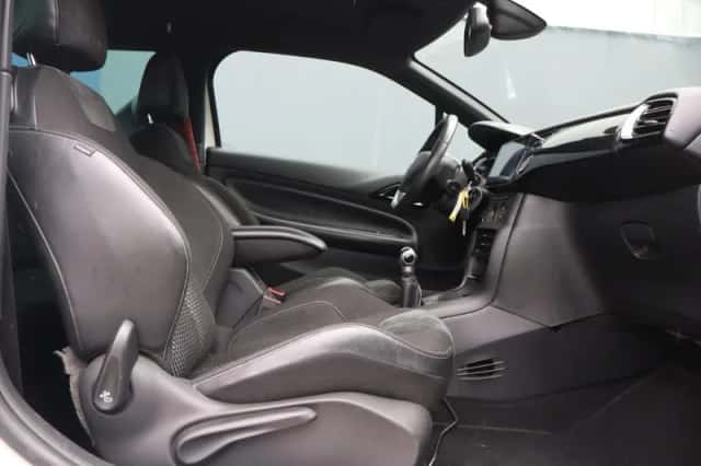 Citroën DS3 (2012) thumbnail 4