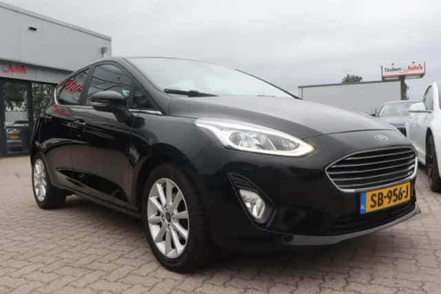 Ford Fiesta (2018) thumbnail 2