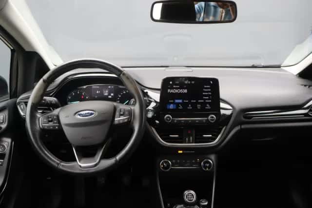 Ford Fiesta (2018) thumbnail 3