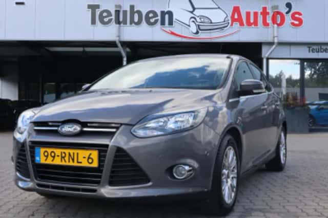 Ford Focus (2011) thumbnail 1