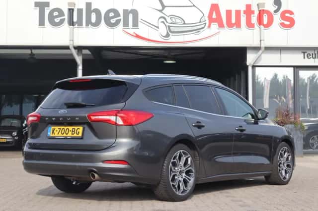 Ford Focus (2019) thumbnail 1