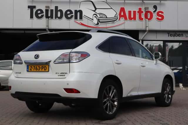 Lexus RX (2011) thumbnail 2