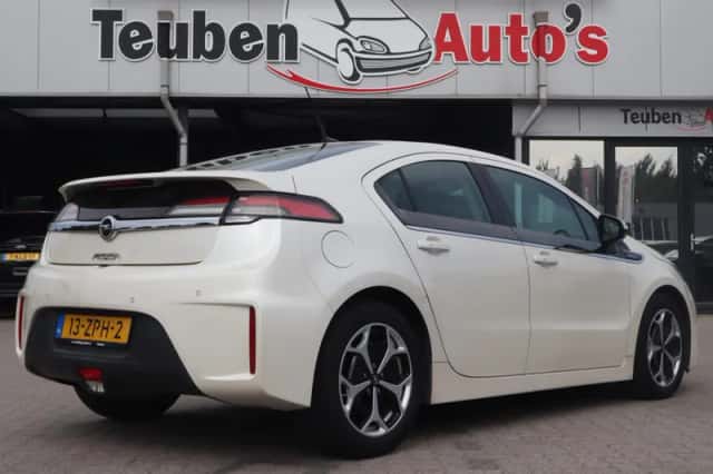 Opel Ampera (2012) thumbnail 2