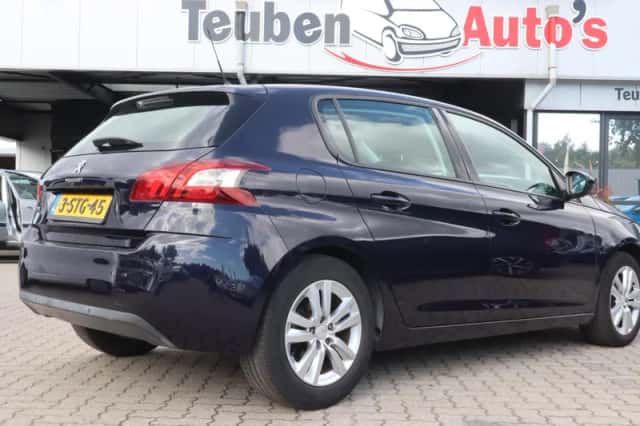 Peugeot 308 (2013) thumbnail 2