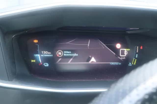 Peugeot e-208 (2021) thumbnail 6