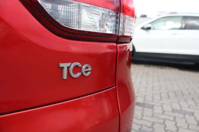 Renault Clio (2016) thumbnail 3