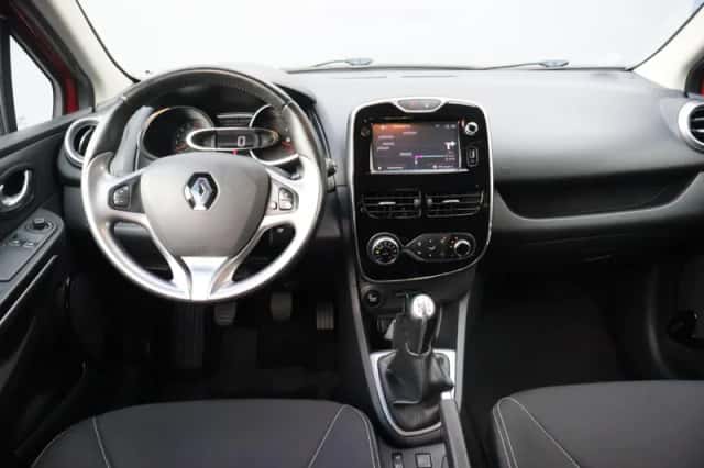 Renault Clio (2016) thumbnail 5